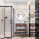 Deluxe Two-Bedroom Apartment With Old Town View