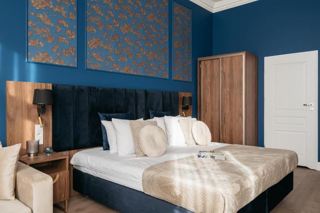 Apartment Deluxe Two-bedroom With Old Town View Krakau